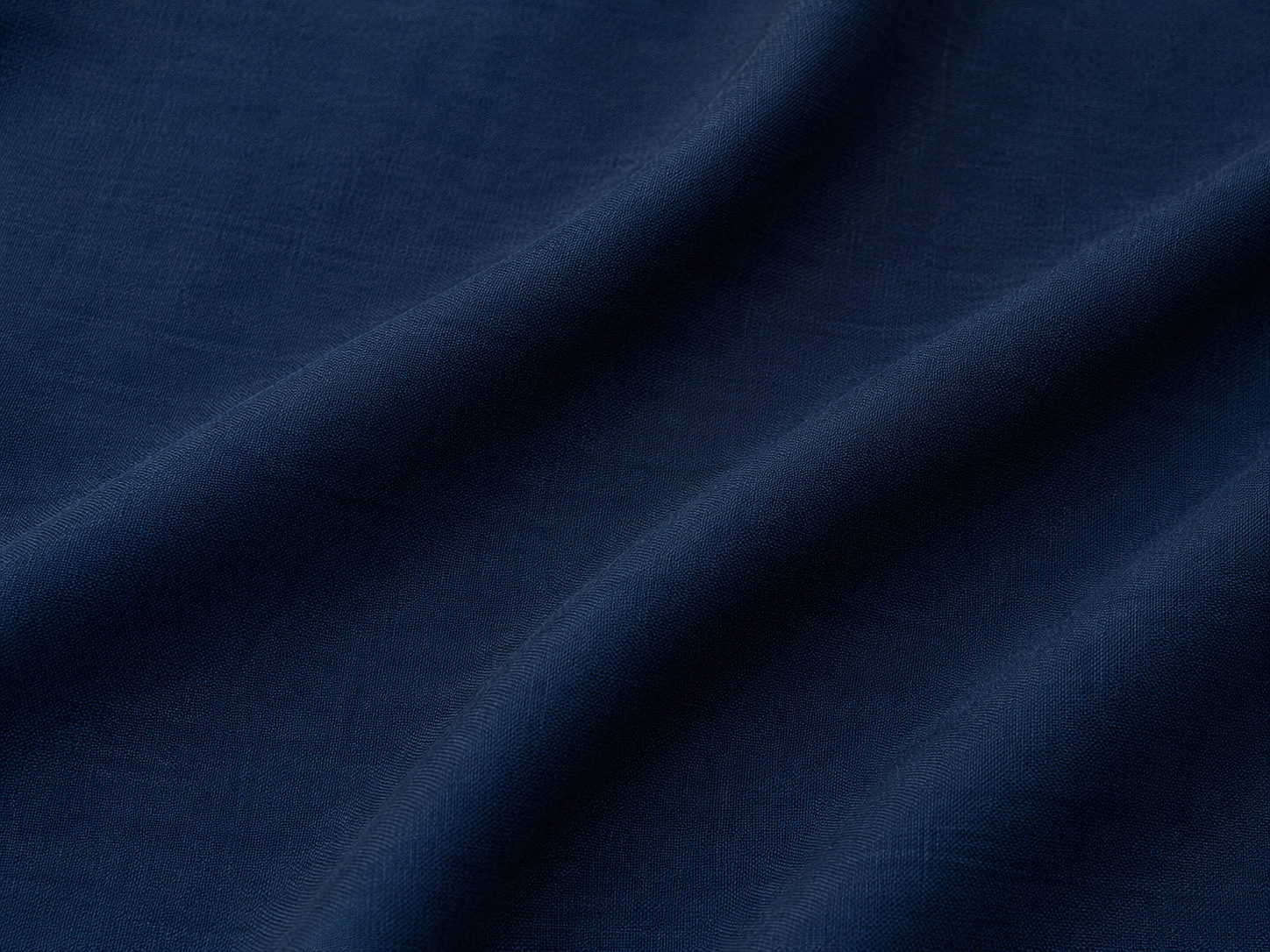 Tropical suiting 245 Tropical suiting Lanilla Shine Finish Width 58 inches - Image 1